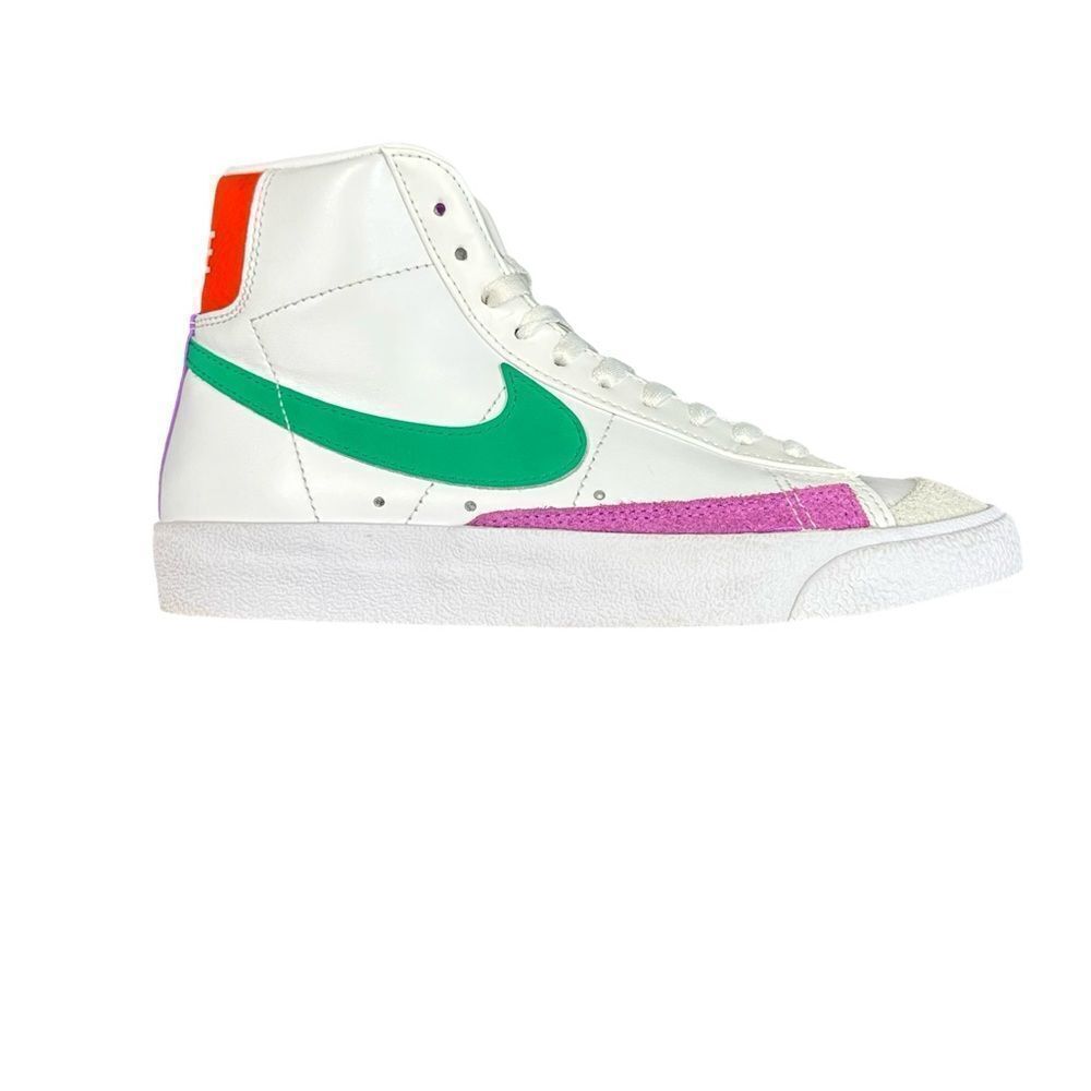NIKE Blazer Mid '77 Vintage "White/Stadium Green/Picante Red" High top Size 6.5